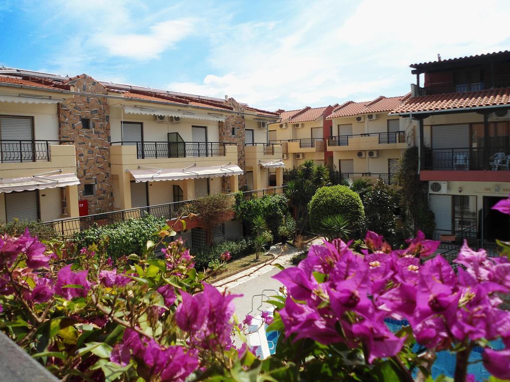 Pelli Hotel Pefkochori Exterior foto